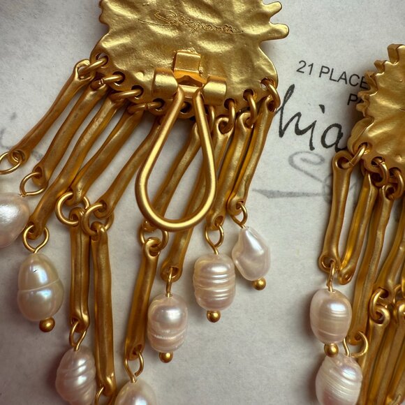 Schiaparelli Eye Tassel Pearl Earrings - Picture 6 of 6